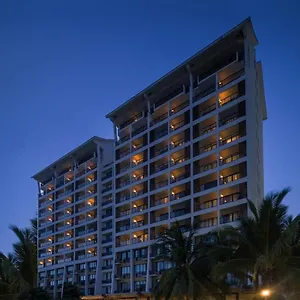 5* Hotel Ramada Plaza By Wyndham Bay